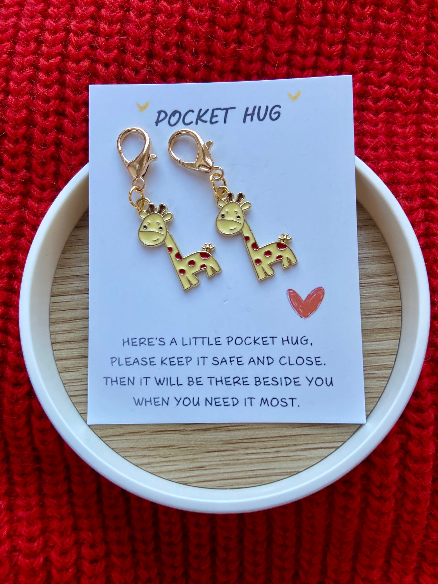 POCKET HUG | Charms