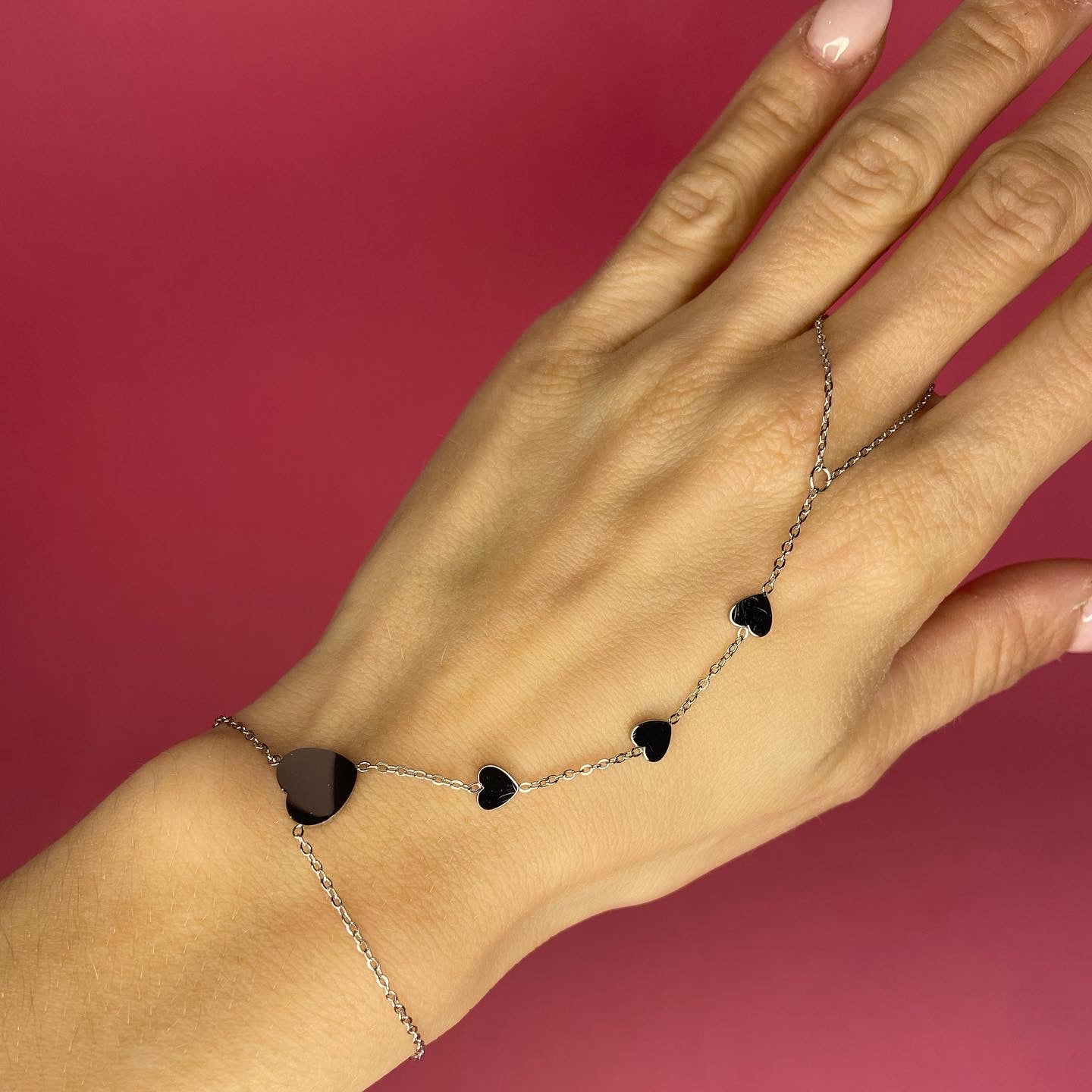 SMALL HEARTS | Baciamano